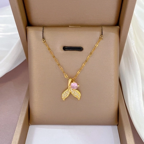 Collana A Coda Di Sirena Con Zircone Rosa Ciondolo In Rame Placcato Oro Con Catena In Acciaio Al Titanio Stile Di Lusso Leggero Per Donne