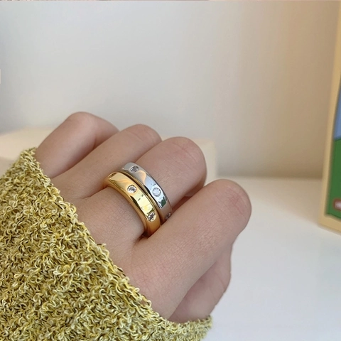 Anillo de Cobre Minimalista Chapado en Oro con Circonia Simple Geométrico Apilable para Mujer Joyería de Moda Regalo