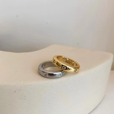 Anillo de Cobre Minimalista Chapado en Oro con Circonia Simple Geométrico Apilable para Mujer Joyería de Moda Regalo