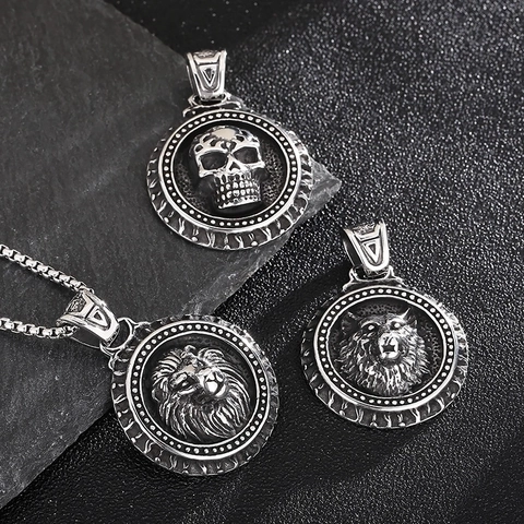 Pendente Medaglia Rotonda In Acciaio Inossidabile Vintage Punk Leone Lupo Teschio Rilievo Gioielli Hip Hop Retrò Per Uomini