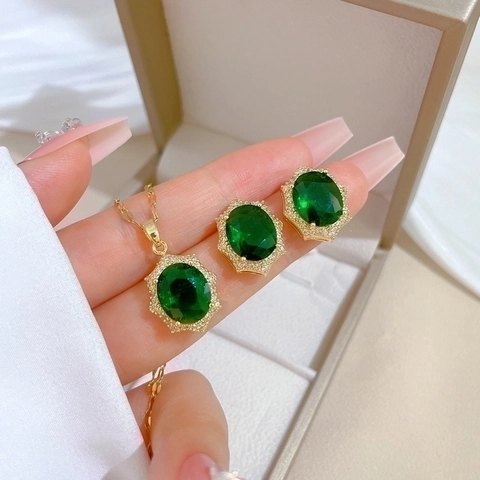 Emerald Green Crystal Necklace Earrings Titanium Steel Gold Plated Copper With Silver Earring Post Luxury Jewelry Women