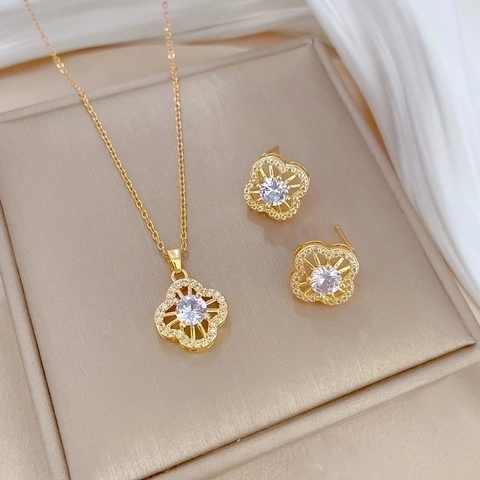 Four Leaf Clover Flower Necklace And Earrings With Silver Earring Post Titanium Steel Copper Zircon Luxury Jewelry For Women