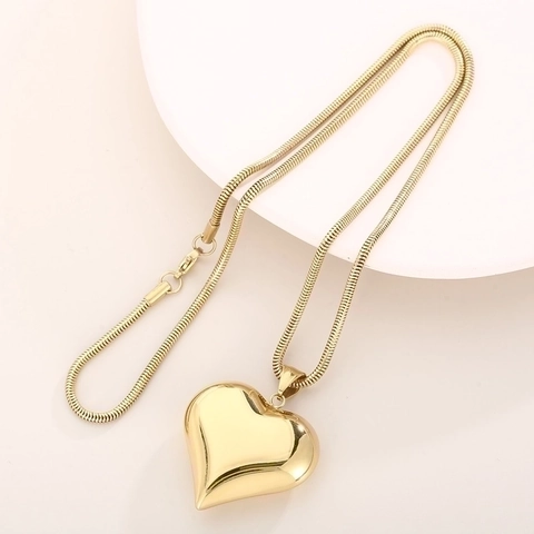 Large Hollow Heart Pendant Necklace Stainless Steel Snake Bone Chain Minimalist Bold Fashion Jewelry For Women