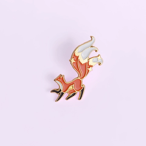 Cartoon Süß Neunschwänziger Fuchs Emaille Brosche Badge Gold Legierung Tier Anstecknadel Schmuck Zubehör Für Damen Herren Kleidung Dekor