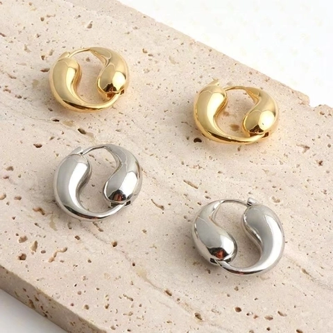 Pendientes De Aro Gota De Agua Latón Chapado En Oro 18K Con Poste De Cobre Minimalista Pulido Geométrico Para Mujeres