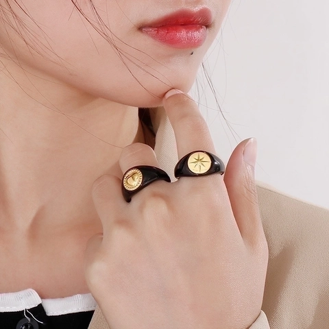 Anillo De Sello Vintage Acero Inoxidable Patrón Corazón Estrella Negro Oro Chapado Joyería De Moda Para Hombre Y Mujer