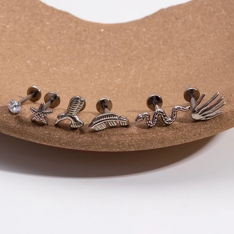 G23 Titanium Labret Lip Studs Cartilage Earring Internal Thread Starfish Snake Feather Flat Back Piercing Jewelry Women