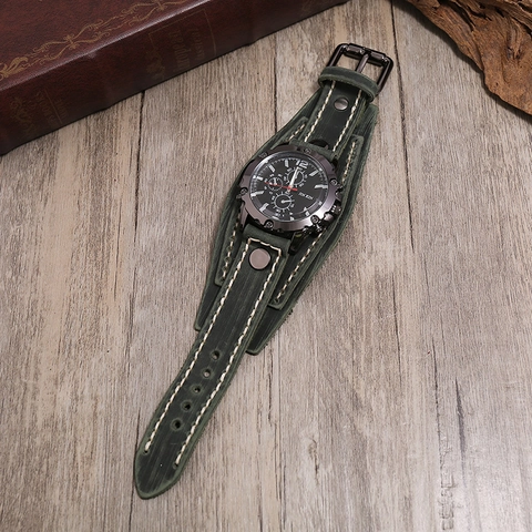 Men Retro Punk Quartz Watch Wide Genuine Cowhide Leather Strap Alloy Case Handmade Stitching Rivets Vintage Cuff Wristwatch