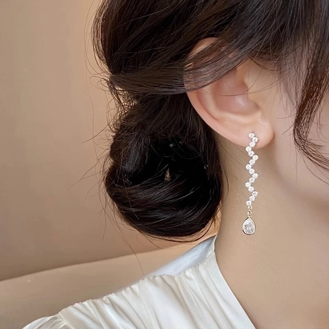 Lussuosi Orecchini a Goccia in Rame con Zirconia Lunga per Donna Design a Onde Perno in Argento Sterling 925 Gioielli di Moda