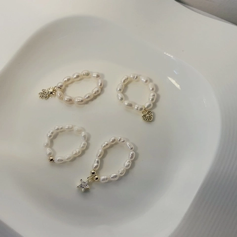 Anillo De Perlas De Agua Dulce Aleación Dorada Corazón Estrella Oso Encanto Elástico Retro Elegante Joyería Mujer