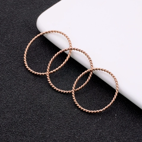 Ringen Met Gedraaide Touwtextuur Titaniumstaal Roségoud Vintage Stapelbare Minimalistische Mode-Sieraden Voor Dames