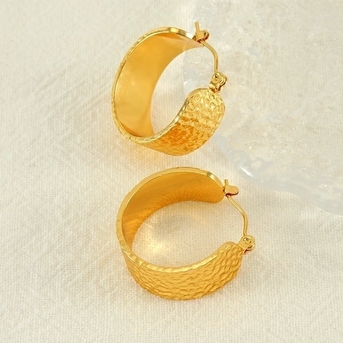 Gehamerde Getextureerde Oorringen 18K Verguld Roestvrij Staal Brede Band Chunky Vintage Mode Sieraden Voor Dames