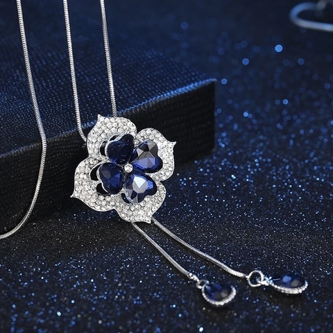 Korean Fashion Blue Flower Pendant Long Necklace Alloy Silver Rhinestone Heart Petal Sweater Chain For Women Jewelry