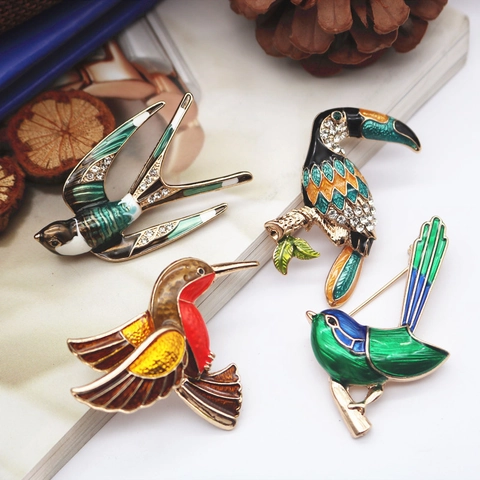 Bird Brooches For Women Alloy Enamel Colorful Rhinestone Inlaid Toucan Hummingbird Swallow Animal Pins Vintage Jewelry Accessories