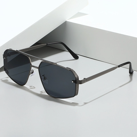 Retro Polygonal Sonnenbrille Metall Doppelsteg UV400 Schutz Luxus Mode Brillen Für Reisen
