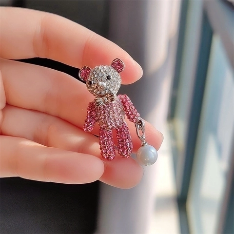Cute Alloy Rhinestone Bear Brooch With Faux Artificial Pearl Pendant Elegant Animal Lapel Pin For Women Fashion Accessory