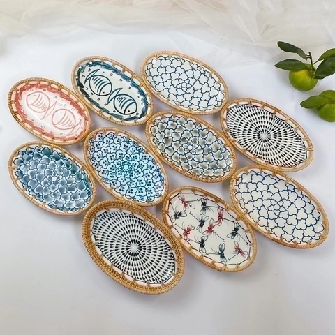 Oval Ceramic Serving Tray With Hand Woven Rattan Edge Japanese Style Hand Painted Floral Pattern For Fruit Snacks