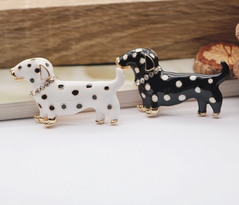 Spilla Carina a Forma di Cane Dalmata in Smalto e Lega Con Strass Gioielli alla Moda per Donna Fibbia per Sciarpa