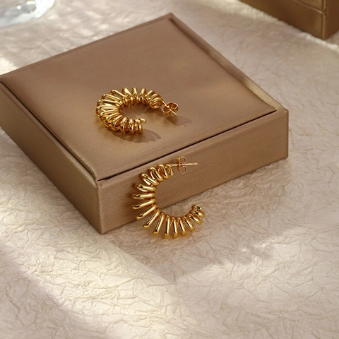 Stainless Steel Hoop Earrings Spiral Spring Texture C-Shaped Gold Silver Color Retro Fashion Jewelry For Women