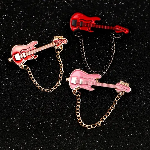 Mini Spilla a Forma di Chitarra in Lega Strumento Musicale Smaltato Con Catena in Metallo per Musicisti Amanti della Musica Zaino Cappello