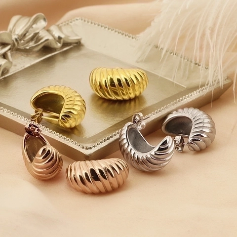 Edelstahl Croissant Creolen Vintage 18K Vergoldet Spiral Gerippt Wassertropfen Stecker Damen Elegant