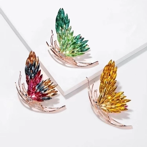 Elegante Spilla A Farfalla Lega Cristallo Strass 3D Insetto Corsage Per Le Donne Matrimonio Gioielli Accessorio