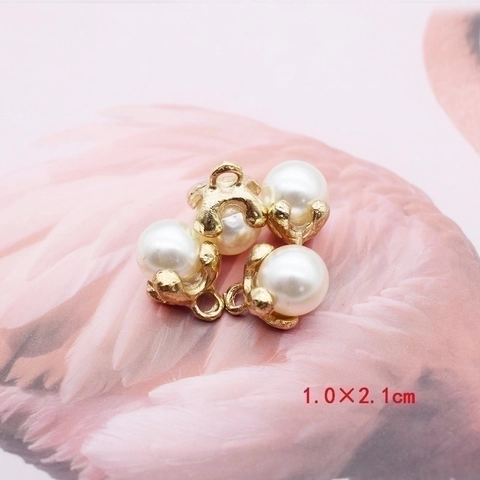 Pendenti Perla Artificial Finta Rotonda Lega Cappuccio Fiore Ciondoli Metallo Dorato Per Creazione Gioielli Fai Da Te Collane Artigianato