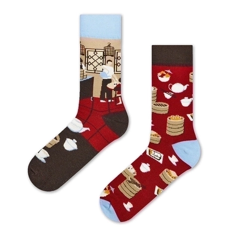 Unisex Baumwolle Jacquard Mittelhohe Socken Cartoon Asymmetrische Crew Socken Damen Herren Paar Street Style Atmungsaktive Socken