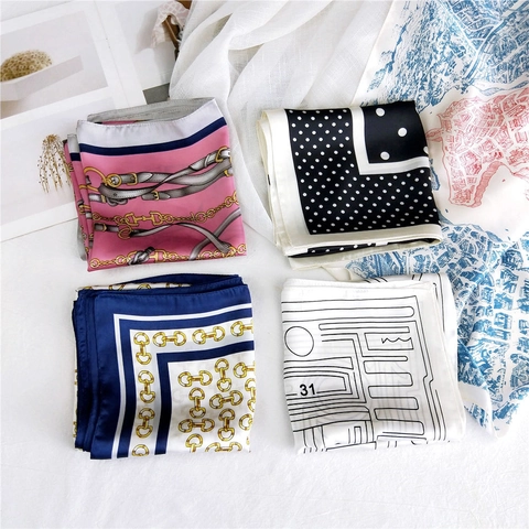 Foulard Quadrato Raso Sintetica Satin Pois Geometrico Equestre Stampato Bandana Per Collo Fascia Capelli Accessorio Donna