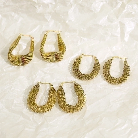 Pendientes De Aro Exagerados En Forma De U Chapados En Oro De 18K Acero Inoxidable Alambre De Resorte Envuelto Joyería Punk