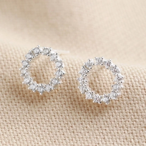 Eleganti Orecchini a Bottone Circolari Cavi in Rame con Zirconia Gioielli Geometrici Semplici Placcati in Oro Bianco Donna