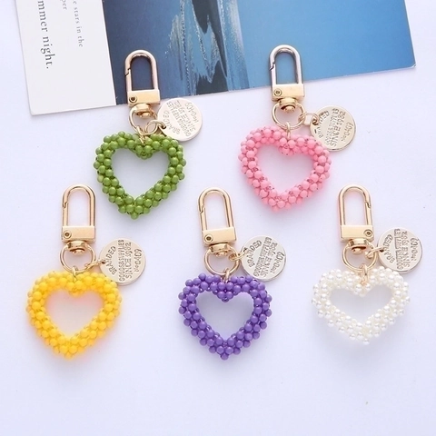 Portachiavi Artigianale in Resina Con Perline a Cuore Donna Ciondolo per Borsa a Forma di Cuore in Perla Artificiale Con Targhetta in Metallo