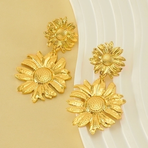 Vintage Sunflower Dangle Earrings 18K Gold Plated Stainless Steel Retro Fashion Floral Elegant Jewelry For Women