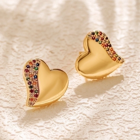 Pendientes De Botón Corazón Asimétricos Cobre Chapado En Oro 18K Zircón CZ Colorido Joyería Minimalista Regalo Mujeres