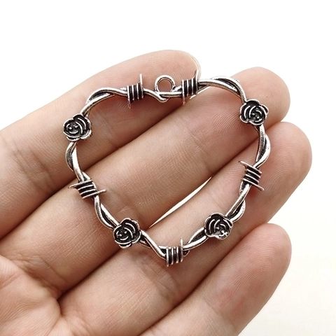 Heart Rose Thorn Pendant Alloy Barbed Wire Gothic Punk DIY Jewelry Making Accessory For Necklace
