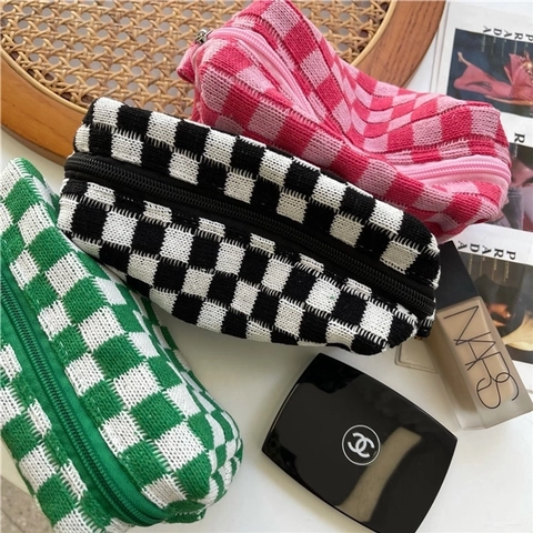 Knitted Checkerboard Cosmetic Bag Woolen Toiletry Storage Pouch Aesthetic Large Capacity Travel Makeup Organizer Zippered