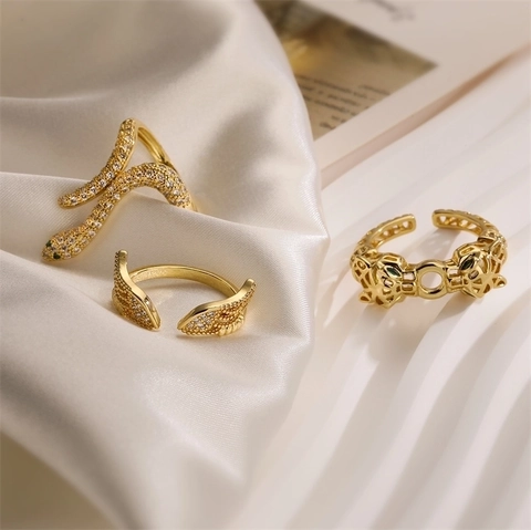 Fashion Copper Gold Plated Rhinestone Open Ring Vintage Leopard Head Snake Pineapple Pattern Adjustable Finger Ring For Women Party Gift Jewelry