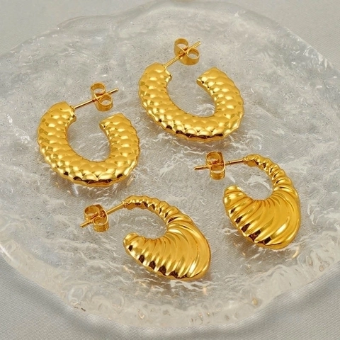 U-Förmige Hoop-Ohrringe Aus Edelstahl 18K Vergoldet Gehämmert Geometrisch Statement Damen Accessoires