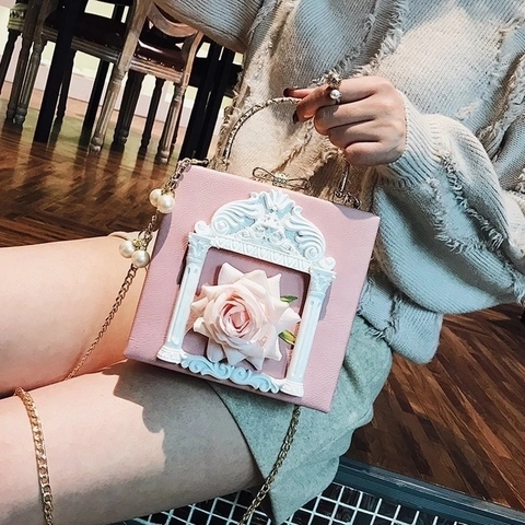 Damen Barock Box Handtasche 3D Rose Relief Rahmen Künstliche Perlenkette PU Leder Retro Abendtasche