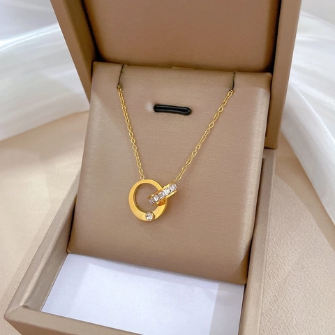 Interlocking Rings Pendant Necklace Titanium Steel Zirconia Inlaid Minimalist Fashion Jewelry For Women