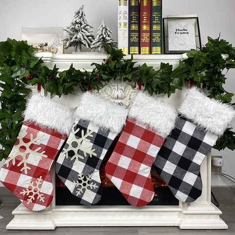 Kerstkousen Buffalo Plaid Faux Bont Manchet Sneeuwvlok Applicatie Vakantie Cadeauzakje Open Haard Hangende Decoratie