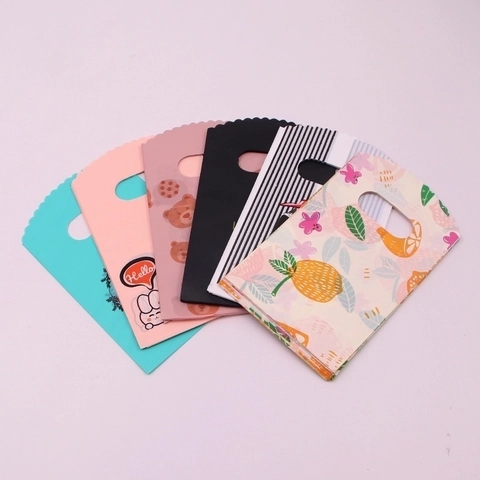 Small Plastic Gift Bags With Portable Handle Wavy Edge Colorful Print Patterns For Jewelry Packaging Party Favors Storage