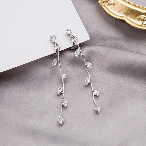 Eleganti Clip Per Orecchie A Nappa Lunga A Forma Di Foglia Lega Argentata Zirconia Cubica Marquise Gioielli Senza Buco Donna