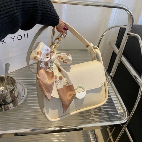Elegante Damen PU Leder Schulter Umhängetasche Mit Satinnschal Dekor Runde Metallschnalle Flip Kleine Quadratische Tasche