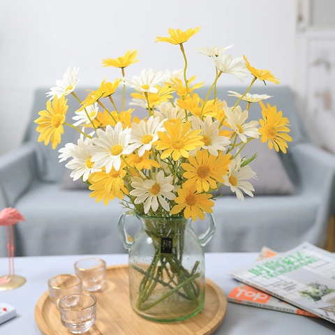 Artificial Daisy Flowers Satin Cloth Plastic Multi Head Single Stem Realistic Fake Chamomile For Home Wedding Party Photography Decoration INS Style