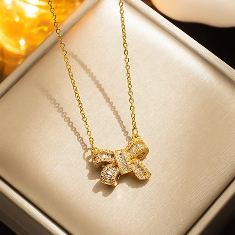 Élégant Collier Pendentif Nœud Papillon Zircon Étincelant Acier Inoxydable Chaîne De Clavicule Pour Femme