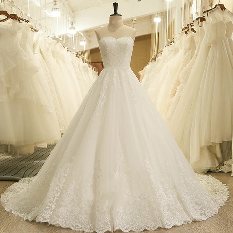 Robe De Mariée Bustier Élégante Dentelle Blanche Tulle Longue Traîne Robe De Mariée Style Européen Coupe Ajustée