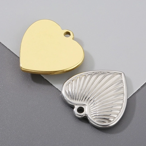 Pendants De Coeur En Acier Inoxydable Accessoires De Bijoux DIY Charme Mode Texture Nervurée 3D Pour Collier Bracelet Artisanal