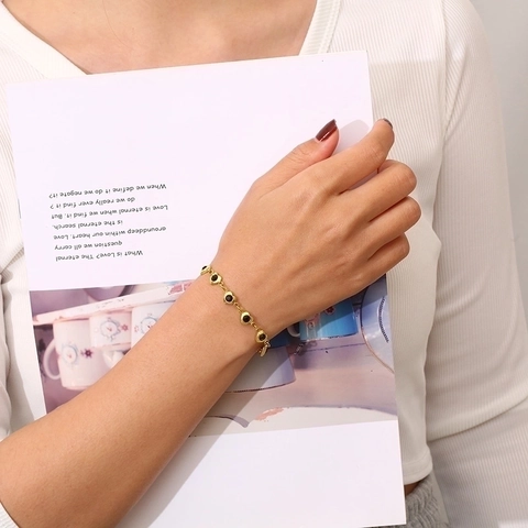 Stainless Steel Heart Rhinestone Bracelet For Women Multicolored Inlaid Fashion Beach Vacation Jewelry Gift
