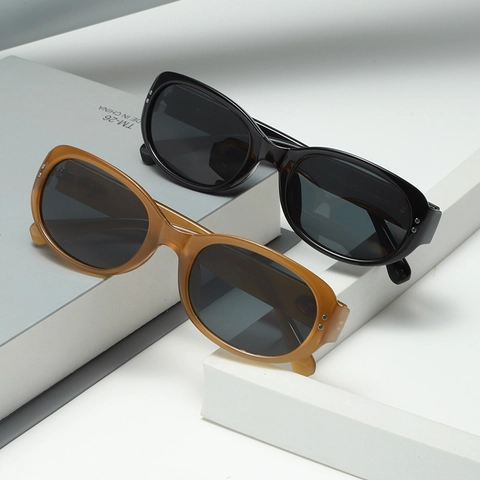Retro Oval Sonnenbrille Damen Vintage Kunststoff PC Rahmen UV400 Schutz Gold Metal Dekor Mode INS Brillen